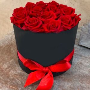 Red Roses Hat Bouquet Box