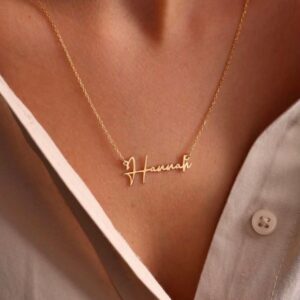 SIGNATURE NAME NECKLACE